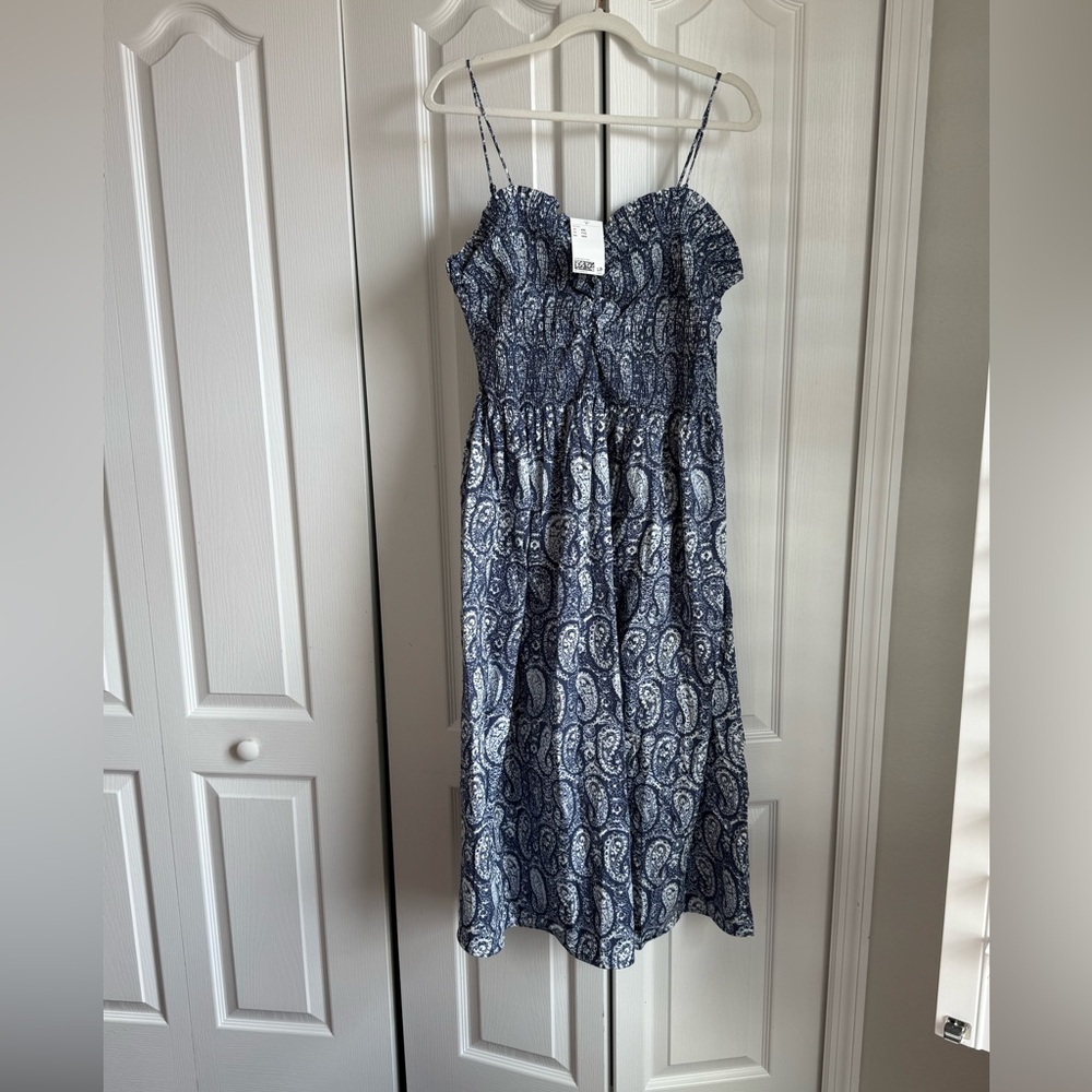 New With Tags! H&M Midi Dress 💕